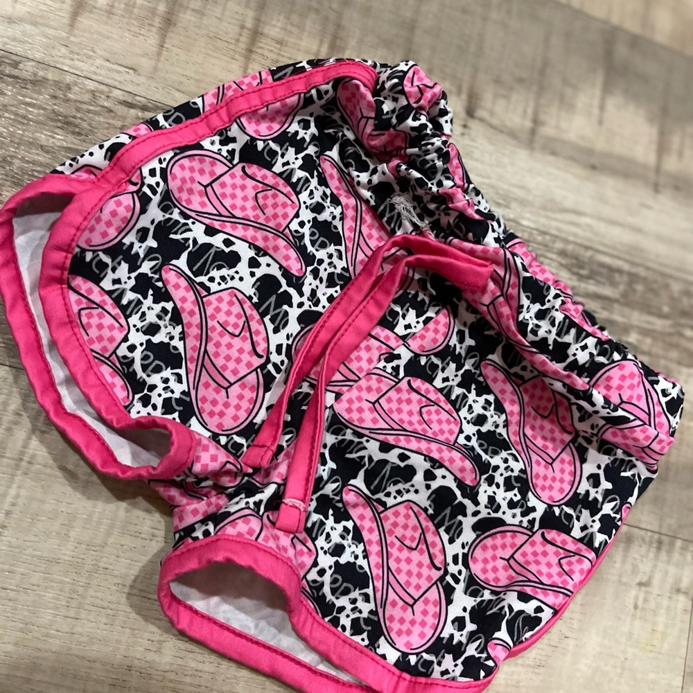 Girl lounge shorts 12-18M